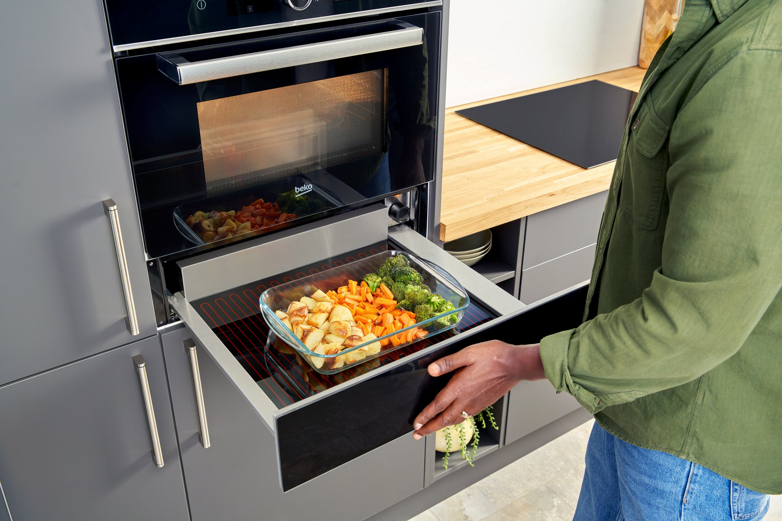 How to Use Warming Drawer on Oven: Easy Tips for Perfect Results