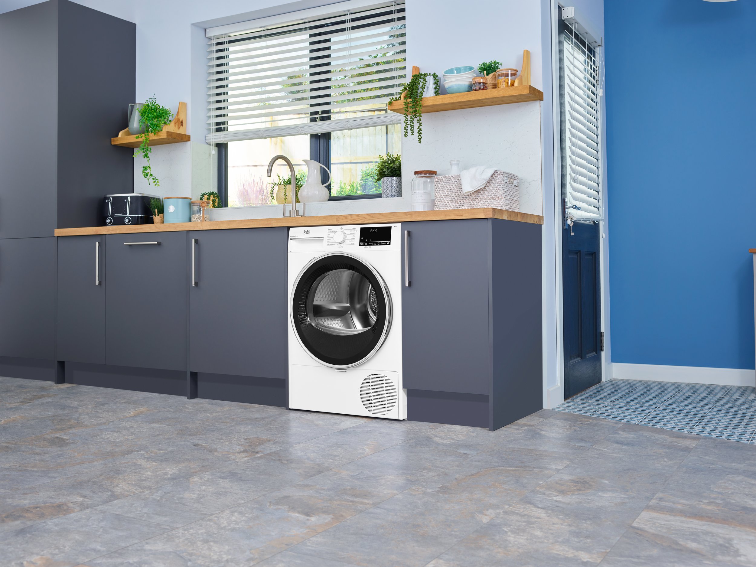 Beko B3T4911DW Condenser Tumble Dryer thumbnail 3