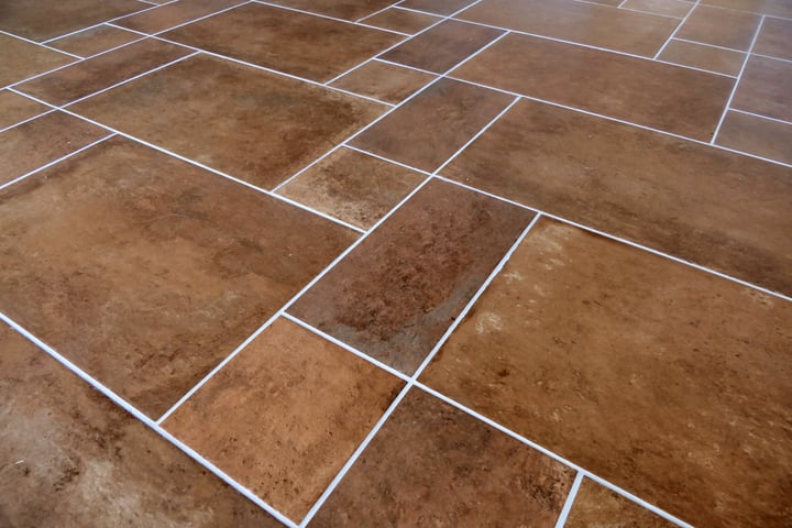 Overlooking uneven floors