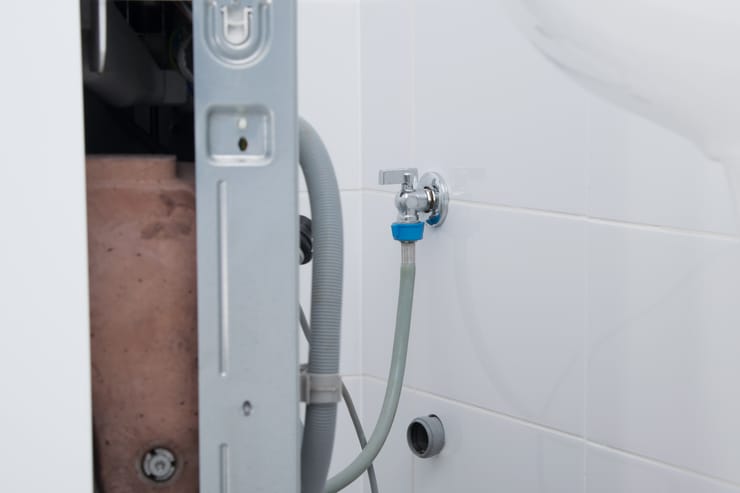 Do not remove without disconnection