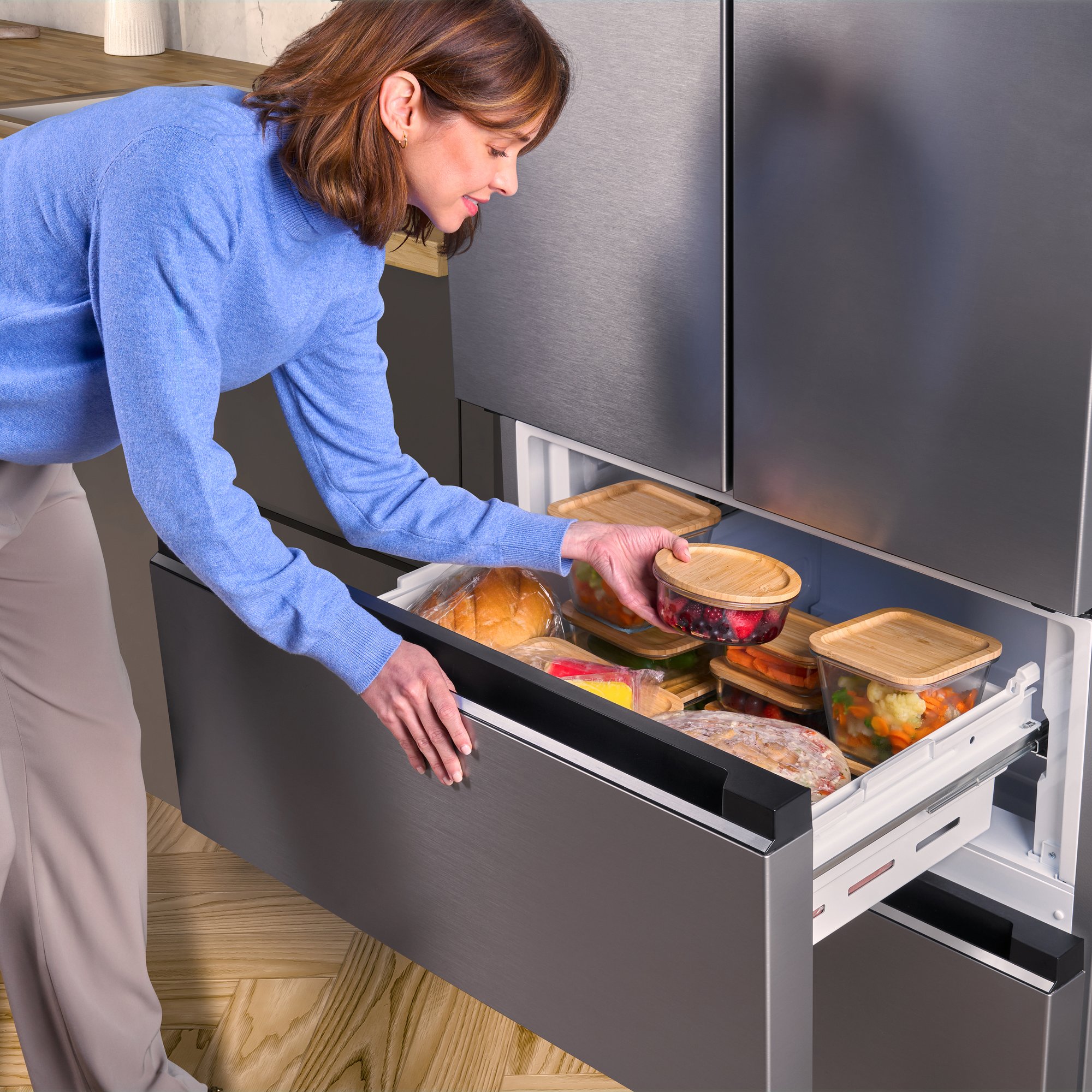 Freestanding American Style AeroFlow™ Fridge Freezer with