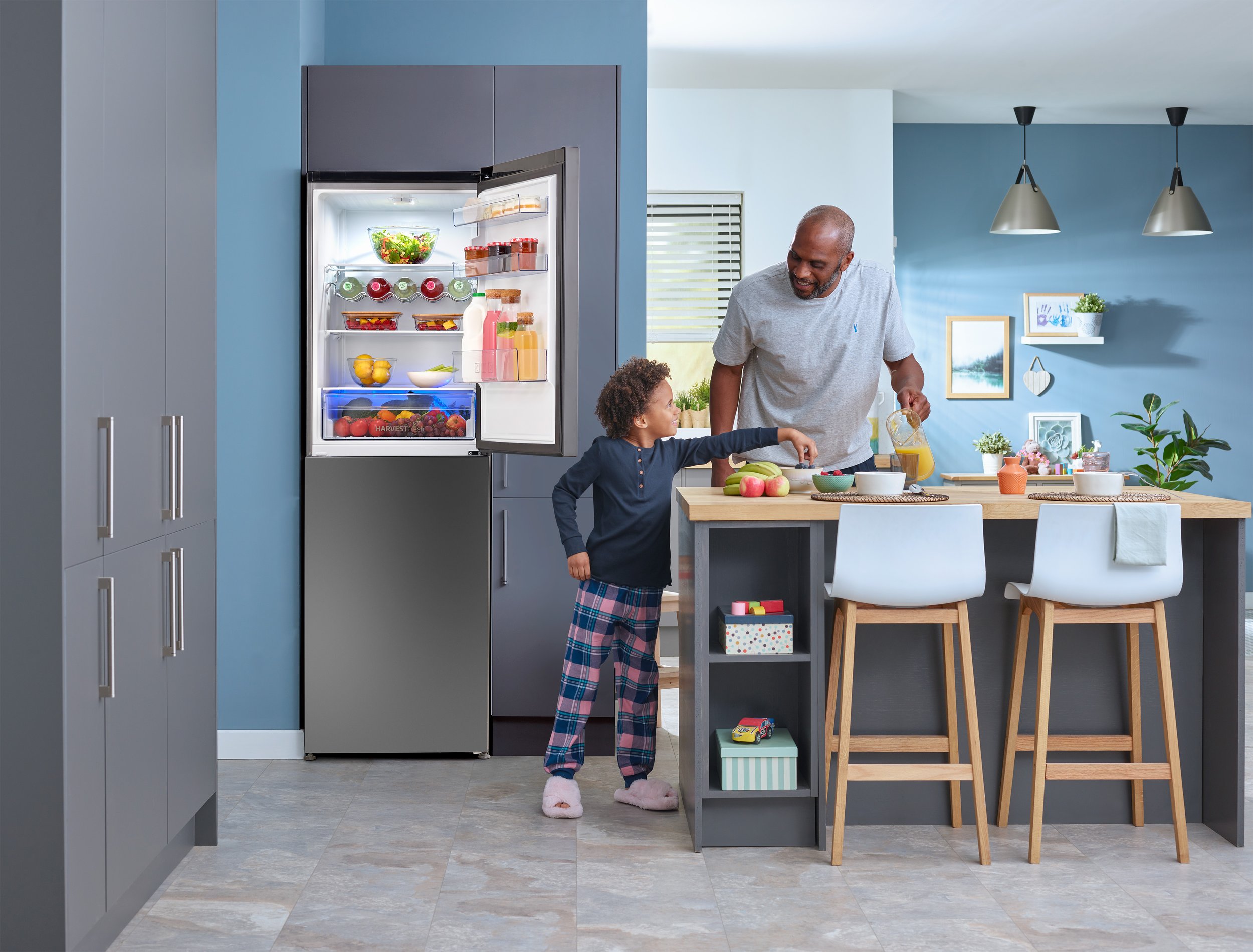 Beko 3691 fridge freezer store