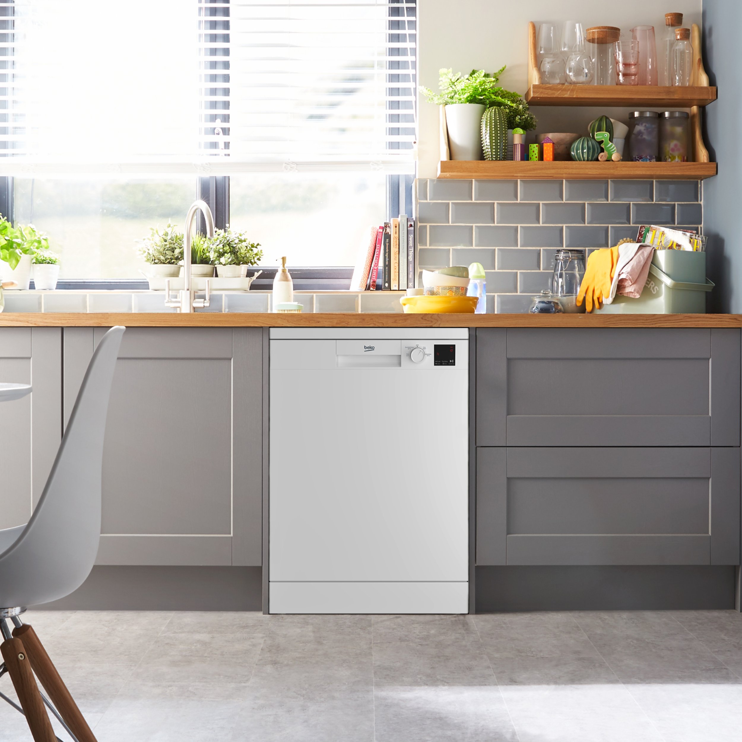 Beko dvn04320w full size dishwasher 2025